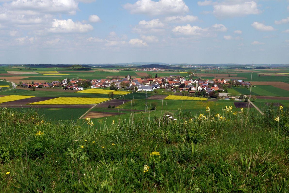 Blick vom Goldberg auf Goldburghausen